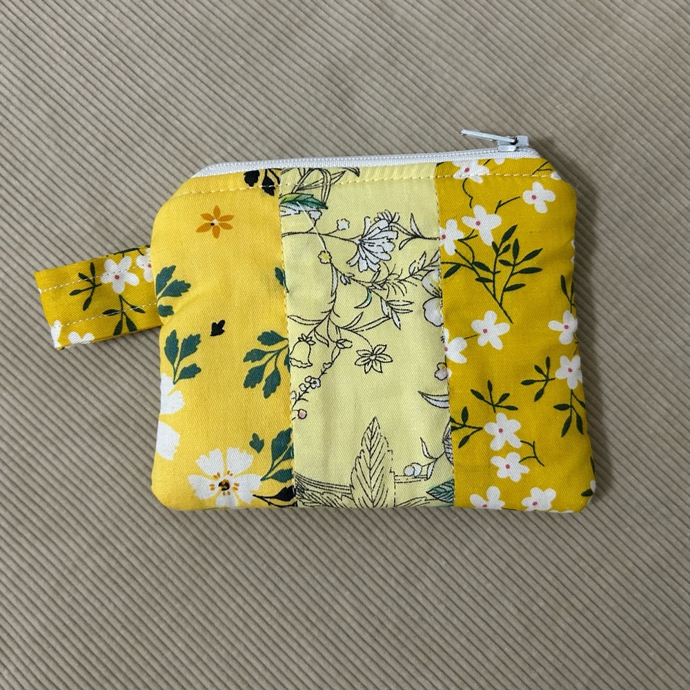 Handmade Quilted Mini Zipper Pouch | Floral Patchwork | Yellow Floral 4